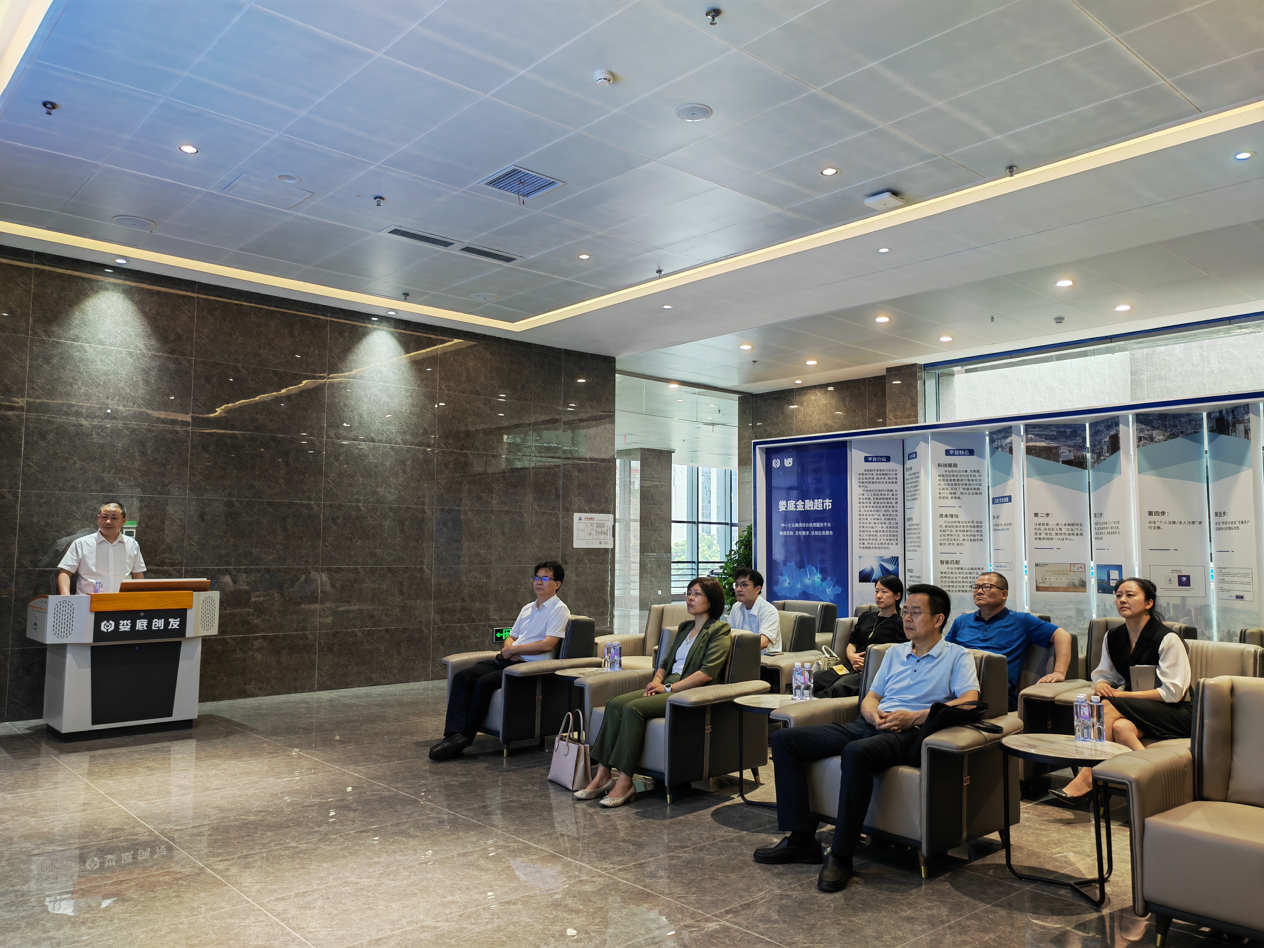 �����ί��ί���y(t��ng)��(zh��n)���L(zh��ng)���G�A�{(di��o)�Є�(chu��ng)�l(f��)���F(tu��n)�����ڳ��С�